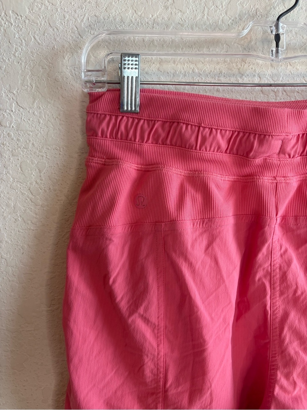 Lululemon Dance Studio Evolve High-Rise Relaxed Pink Shorts Size 4 - Picture 5 of 6